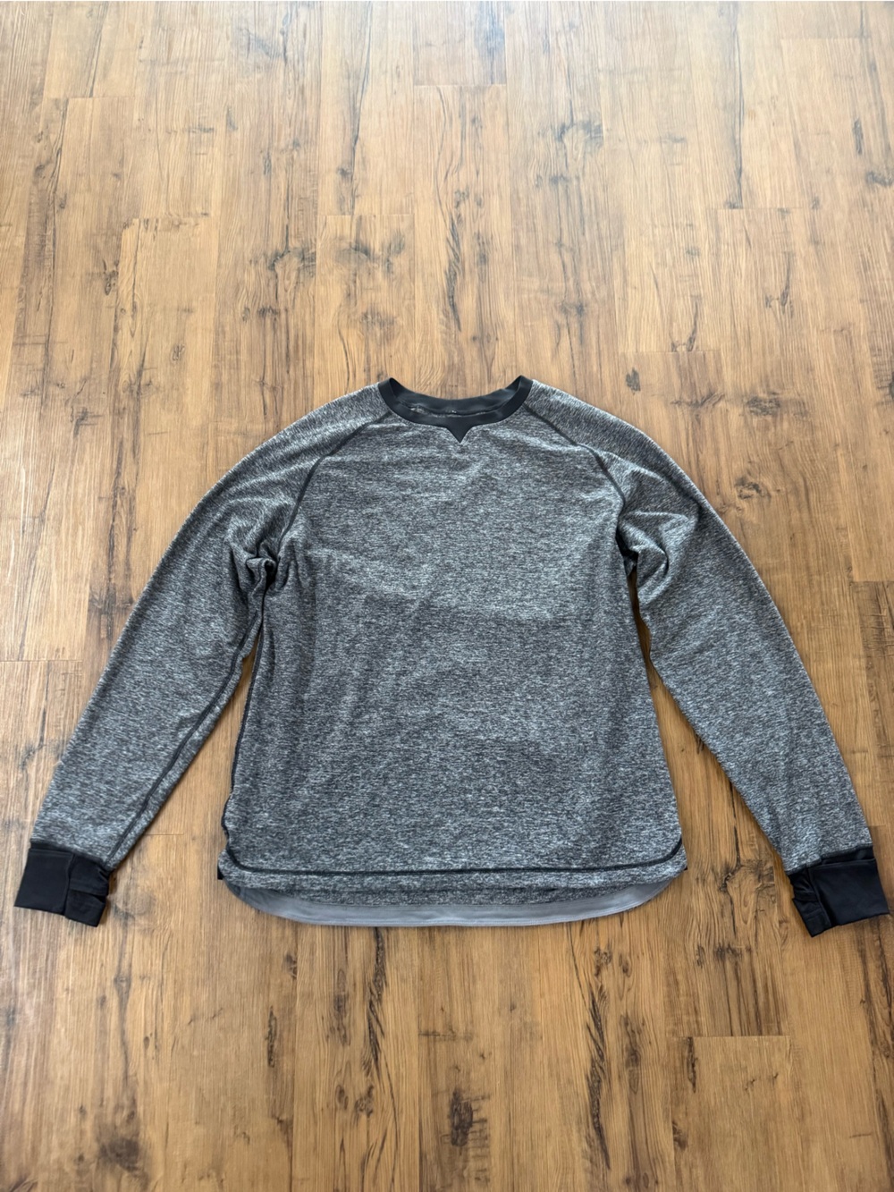 lululemon athletica Heather Gray Men’s Surge Warm Long Sleeve Crewneck XL/12
